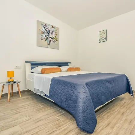 Vakantiehuis Jolumar By Interhome