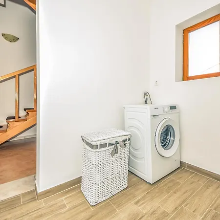 Jolumar By Interhome Vakantiehuis *
