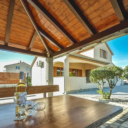 Jolumar By Interhome Vakantiehuis Biograd Na Moru